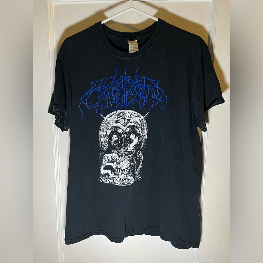 Wolves in the throne room graphic shirt